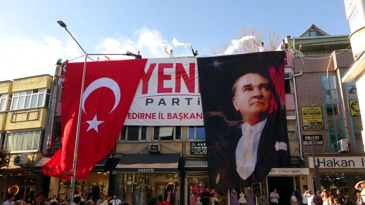 Yeni Parti'den belediye çalışanlarına mobbing: “Bize üye olmuyorsan başka iş bak” - 2