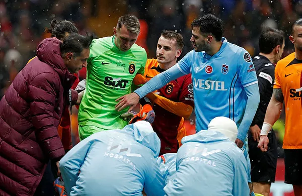 fernando-muslera-sahalara-geri-donuyor-o-macta-kalede-olacak-tarih-belli-oldu-1676825977242.jpg Fernando Muslera sahalara geri dönüyor! O maçta kalede olacak! Tarih belli oldu... - 2