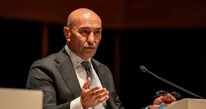 CHP’li Tunç Soyer’den ’BAL’lı atama!