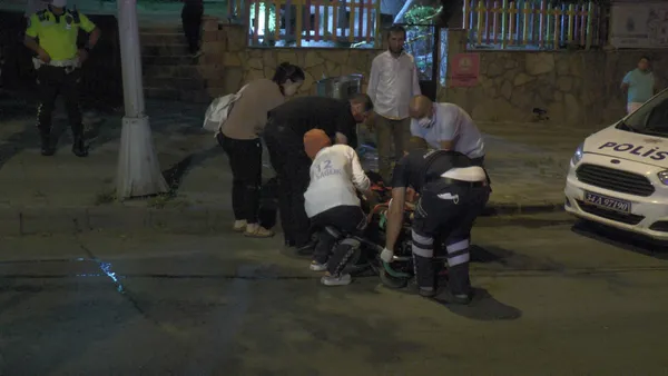 1628392108676.jpg Üsküdar'da feci kaza! Yaralılar uzun uğraşlar sonrası araçtan çıkarıldı - 4
