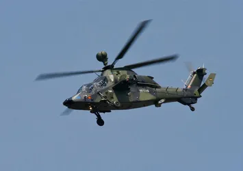 Alman helikopteri düştü!