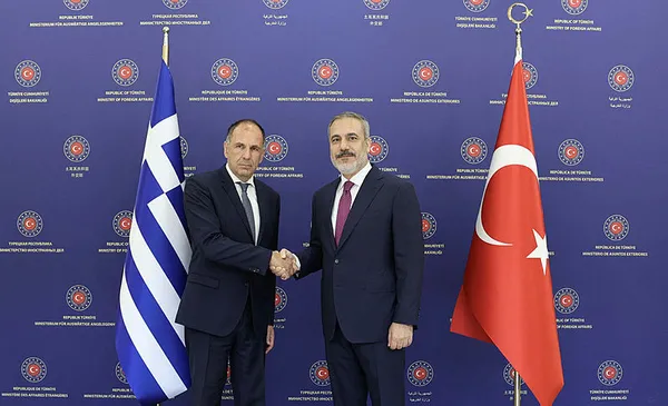 Türkiye-Yunanistan görüşmesi sonrası Bakan Hakan Fidan ile Yunan mevkidaşı Yerapetritis’ten önemli açıklamalar