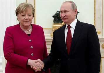 Putin'den Almanya ve İran'a çağrı
