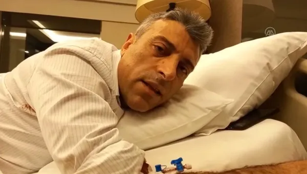 Yenilik Partisi Genel Başkanı Öztürk Yılmaz’a bıçaklı saldırı: Hastaneye kaldırıldı