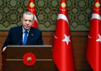 TL'nin hızlı bir şekilde değer kazanması dünyayı şaşkına çevirdi: Erdoğan kuşatmayı kırdı