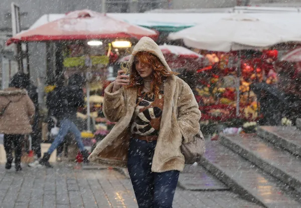 meteorolojiden-38-il-icin-sari-ve-turuncu-kodlu-uyari-istanbulda-kar-yagisi-devam-edecek-mi-yeni-haftada-hava-1647754454407.jpg Meteoroloji'den 38 il için sarı ve turuncu kodlu uyarı! İstanbul'da kar yağışı devam edecek mi? Yeni haftada hava nasıl olacak? - 3