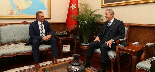 Milli Savunma Bakanı Hulusi Akar, ABD’nin Ankara Büyükelçisi Flake’i kabul etti
