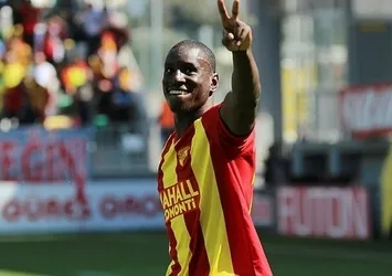 Göztepe'de Demba Ba krizi!