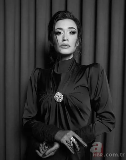 10 yaşındaki Ahmet Kaan kocaman olmuş... Bahar'ın Rengin'i Ecem Özkaya'nın yakışıklı oğluna bakın! 2