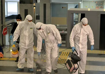 Meclis koronavirüse karşı ilaçlandı