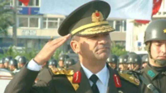 Eski korgeneral Metin İyidil'e "darbe teşebbüsüne yardım" suçundan 12 yıl hapis cezası - 3
