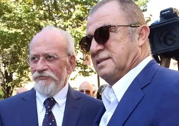 Galatasaray'da hoca belirsizliği sürüyor!