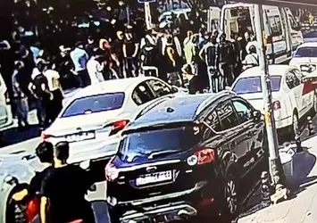 Annesiyle birlikte genç adamı bıçakladı! Görgü tanıkları anlattı: Tecavüz etti diye bağırıyordu