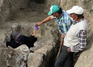 Su kuyusundan buldukları not ile para köylüleri şaşkına çevirdi! Atalarından kalan...