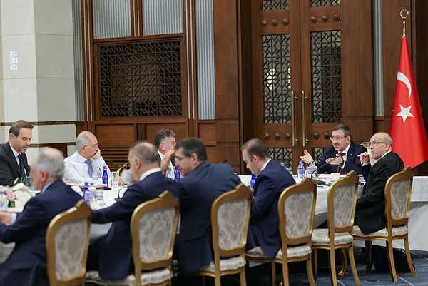 Son dakika | Ekonomi Koordinasyon Kurulu'nun toplantısı sona erdi - 1