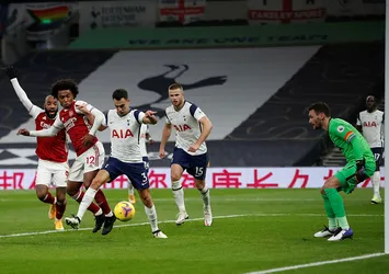 İngiltere Premier Lig'de Tottenham Arsenal'ı yendi