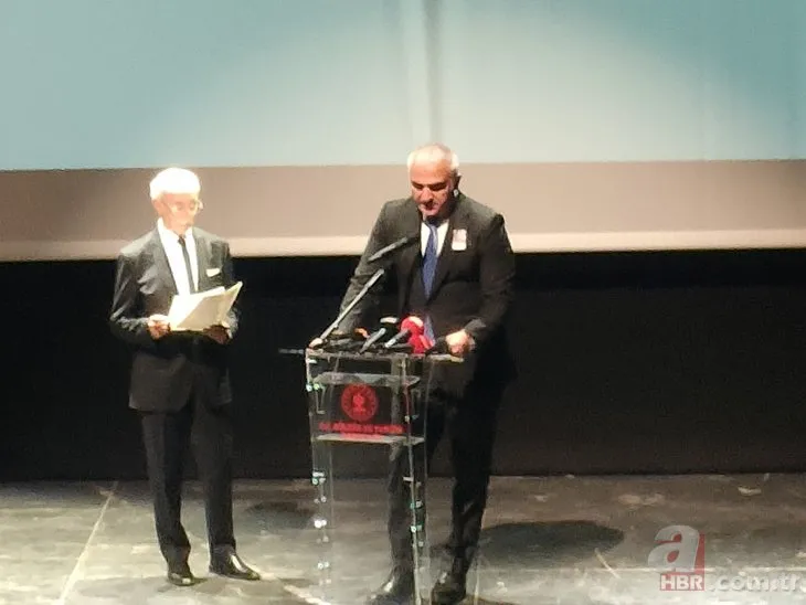 Devlet sanatçısı Prof. Dr. Alaeddin Yavaşca’ya veda! AKM’de tören düzenlendi
