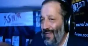 İsrailli bakan ağlamak için soğan kullandı