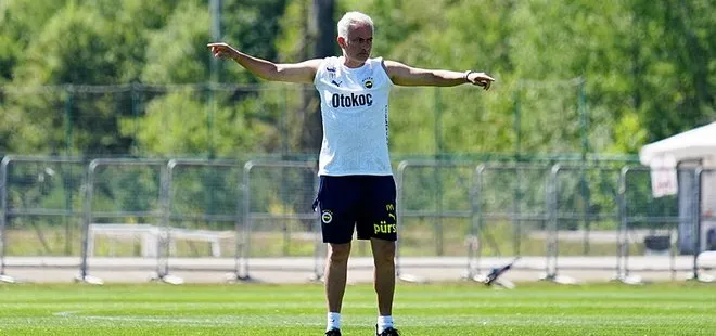 Jose Mourinho’dan ezeli rakiplerin transferlerine gönderme: Umarım maaşlarını ödeyebilirler