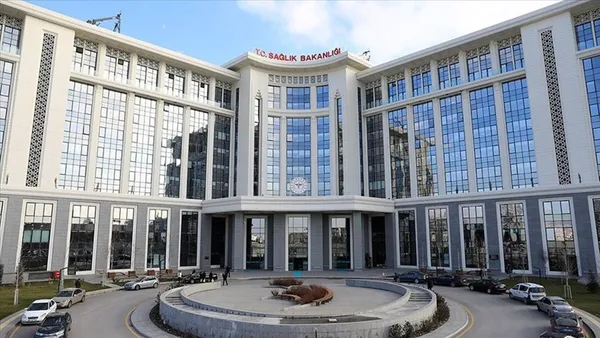 1625584869549.jpg Sağlık Bakanlığından son dakika "Kronik Yara Bakım Hizmetlerine İlişkin Usul ve Esaslar" konulu genelge! 81 ile gönderildi - 2