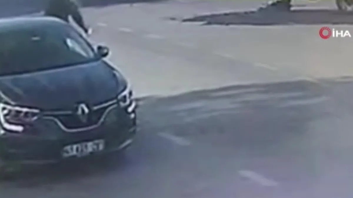 Sultanbeyli'de otomobil scooter süren çocuğa çarptı! Acı haber geldi