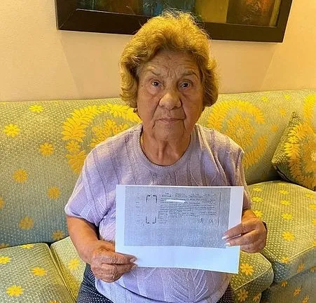 Bu kadarı da ancak filmlerde olur! Böyle tuzak görülmedi! Kargocunun getirdiği evrakı imzaladı! Başına gelmeyen kalmadı - 2