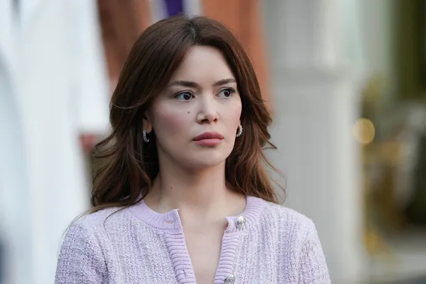 Bir Küçük Gün Işığı ATV İzle | 24 Nisan Bir Küçük Gün Işığı 31. Bölüm full, kesintisiz seyret!