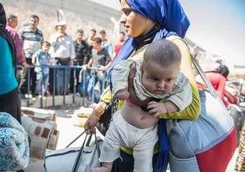 Cerablus'a bir haftada bin 700 Suriyeli döndü