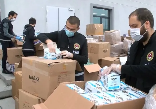 Son dakika: İstanbul’da 3,5 milyon lira değerinde tıbbi maske operasyonu - 2