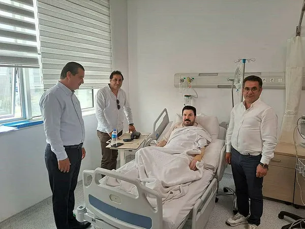 kalp-krizi-geciren-ak-partili-savci-sayanin-saglik-durumu-nasil-1684616184617.jpg Kalp krizi geçiren AK Partili Savcı Sayan'ın sağlık durumu nasıl? - 4