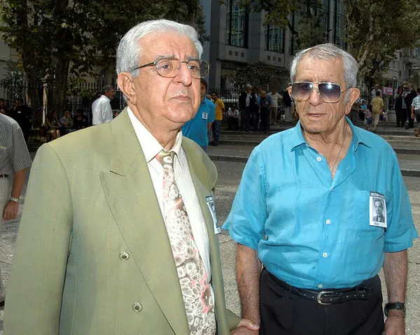 Ünlü tiyatrocu Üstün Asutay hayatını kaybetti | Üstün Asutay kimdir?