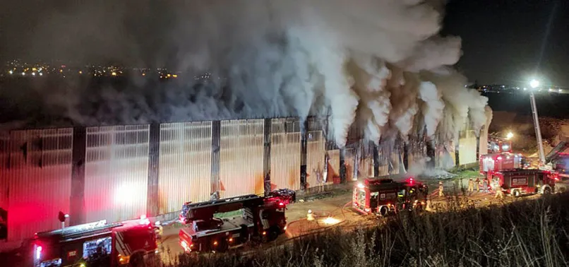 Tuzla'da geri dönüşüm tesisinde yangın