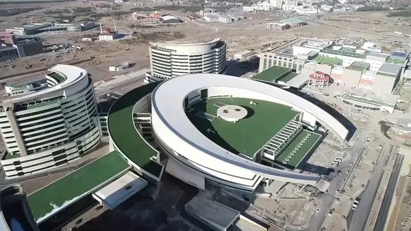 Erzurum Şehir Hastanesi yüzlerce deprem izolatörüyle hizmet veriyor - 6