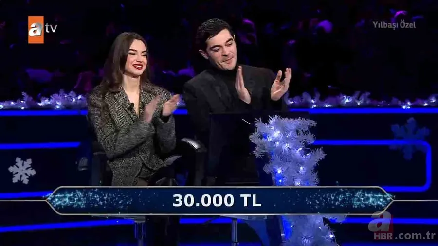 Milyoner'de yıldızlar geçidi! Burak Deniz ve Su Burcu Yazgı Coşkun milyonluk soruyu açtırdı | Kazanılan ödül çocuklar için bağışlandı 24