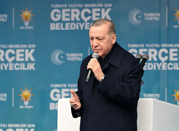 son-dakika-baskan-erdogan-afyonda-chpnin-adim-adim-yaklasan-31-mart-hezimeti-adaylarini-yapay-zekaya-soruyorla-1708515575336.jpg Son dakika | Başkan Erdoğan Afyon'da | CHP'nin adım adım yaklaşan 31 Mart hezimeti: Adaylarını yapay zekaya soruyorlar - 9