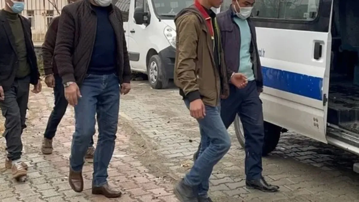 Edirne ve Kırklareli'nde 17 düzensiz göçmen yakalandı