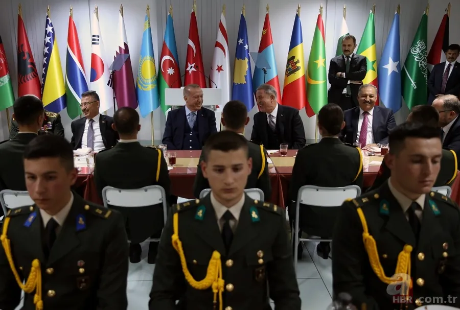 Başkan Erdoğan, Milli Savunma Üniversitesi öğrencileriyle iftar yaptı 8