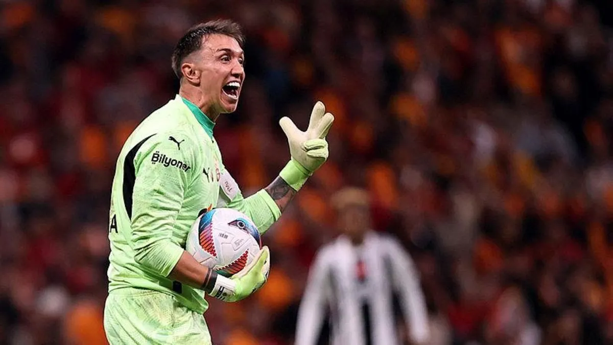 Galatasaray'da Fernando Muslera kararını verdi! Sezon sonu ayrılıyor