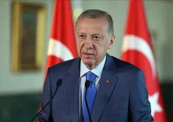 Başkan Erdoğan'dan CHP yönetimine eleştiri: 100 yıllık partiyi bir hırsızlık çetesinin fedaisi haline getirdiler