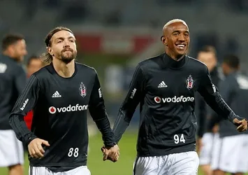 Caner Erkin ve Talisca buzları eritti