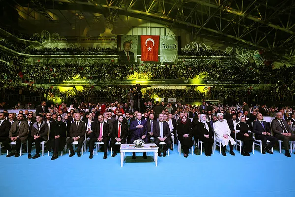 Başkan Erdoğan’dan Kılıçdaroğlu’na başörtüsü çağrısı: Samimiysen anayasa değişikliğini yapalım