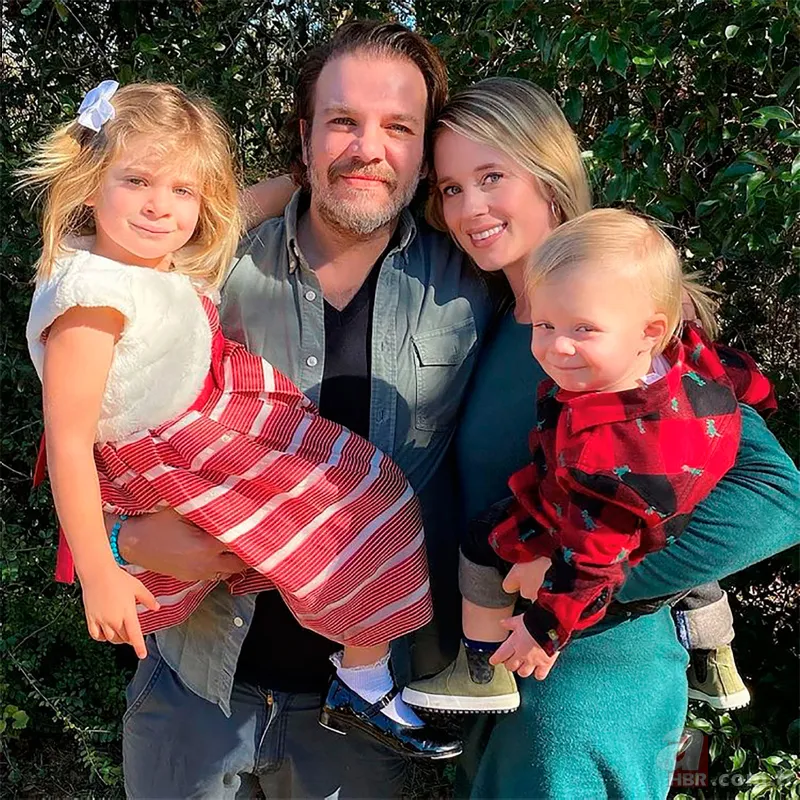 Oğlu Cihangir’i bırakıp gitmişti! Tolga Karel’in paylaşımına tepki yağdı 5