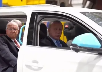 Başkan Erdoğan "özel üretim" TOGG aracında