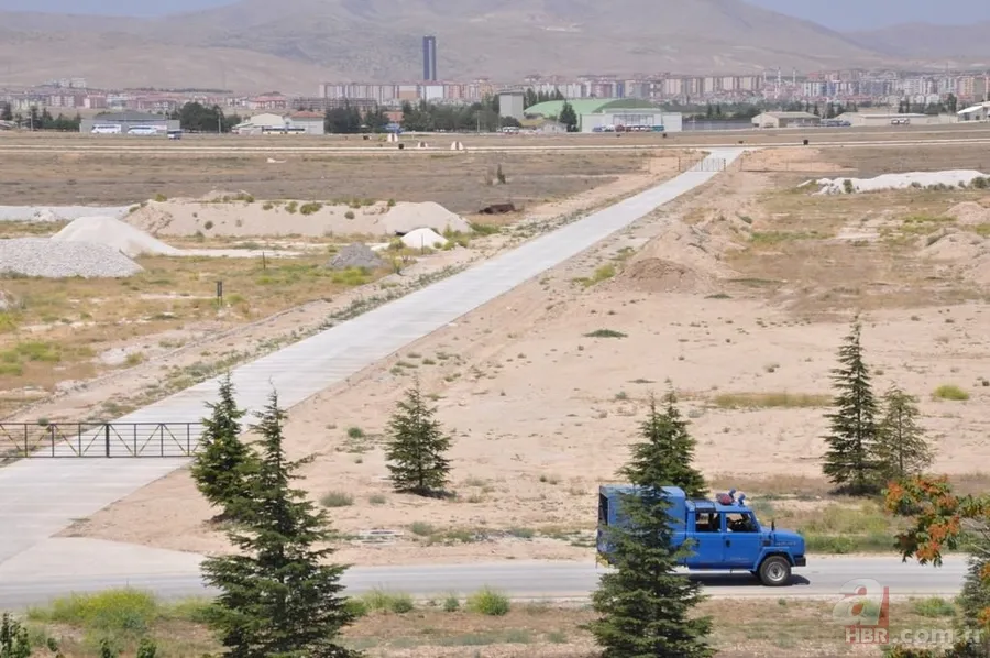 Keskin nişancılar jet üssünde 'kuş uçurtmuyor' 3