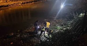 Dereye düşen şahsı ekipler kurtardı