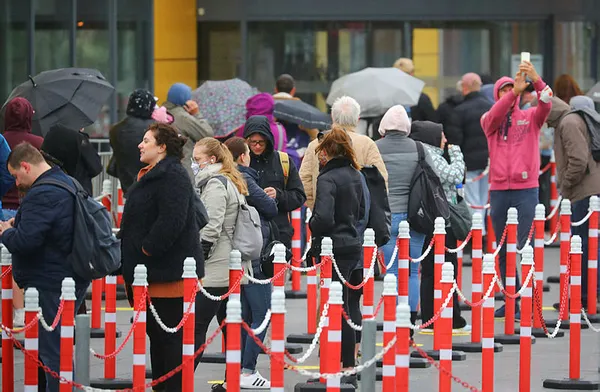 Salgının üçüncü dalgası kırıldı Almanya Sağlık Bakanı duyurdu