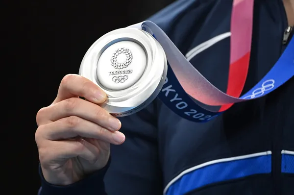 Son dakika: Olimpiyat Şampiyonu Busenaz Sürmeneli! Buse Naz Çakıroğlu da gümüş madalya kazandı