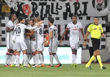 Beşiktaş, Akhisar Bld'yi rahat geçti