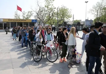 İstanbullular Adalar'a akın etti