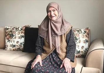 Hastalara umut oldu! Koronavirüsten 86 yaşında kurtuldu